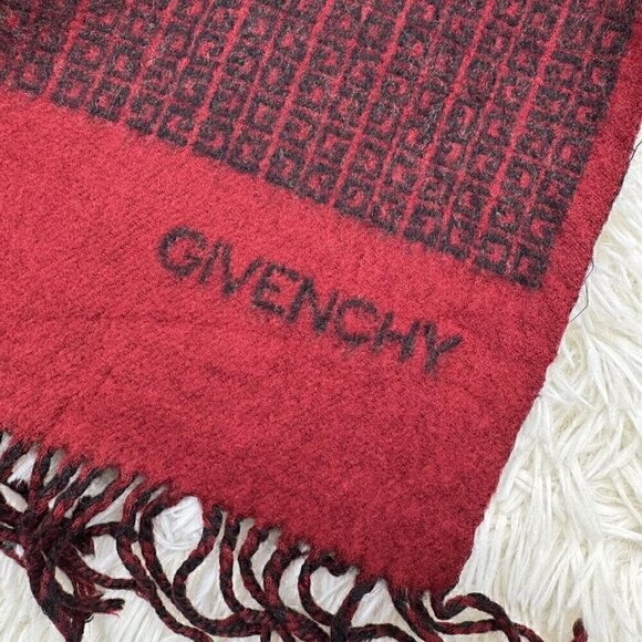 Givenchy scarf - Picture 7 of 8